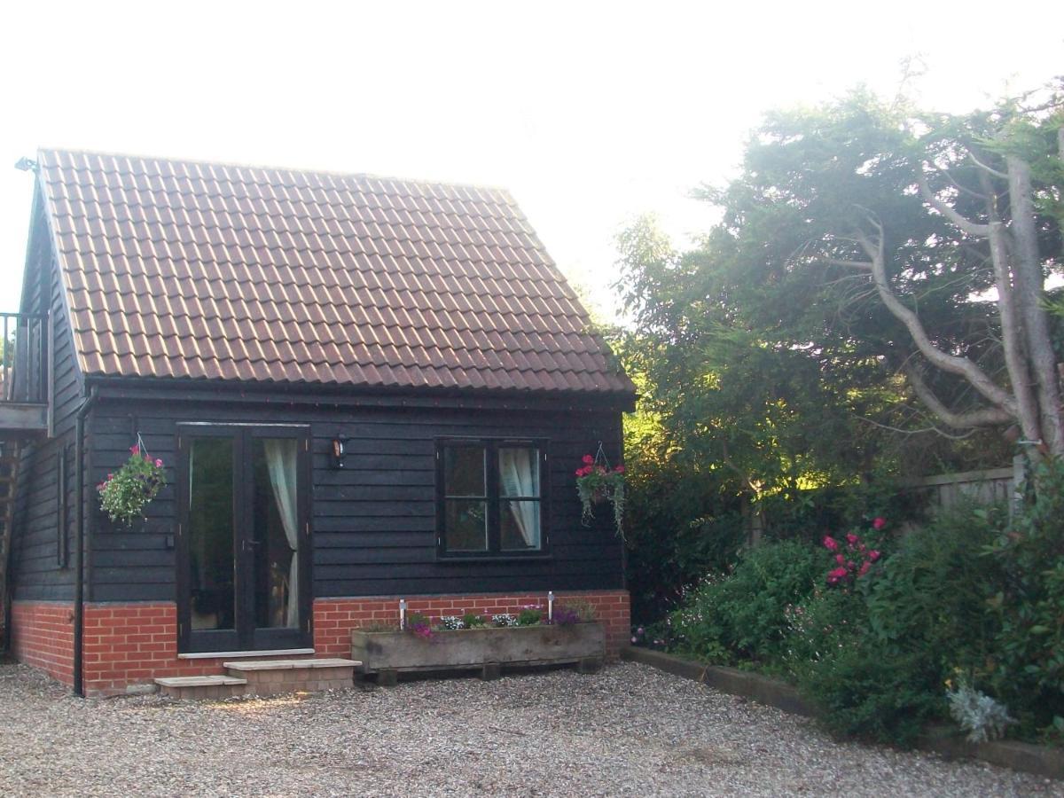 The Cartlodge B & B Colchester Exterior photo